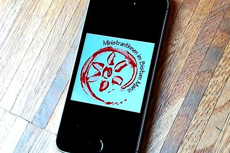 Handy_Ministranten
