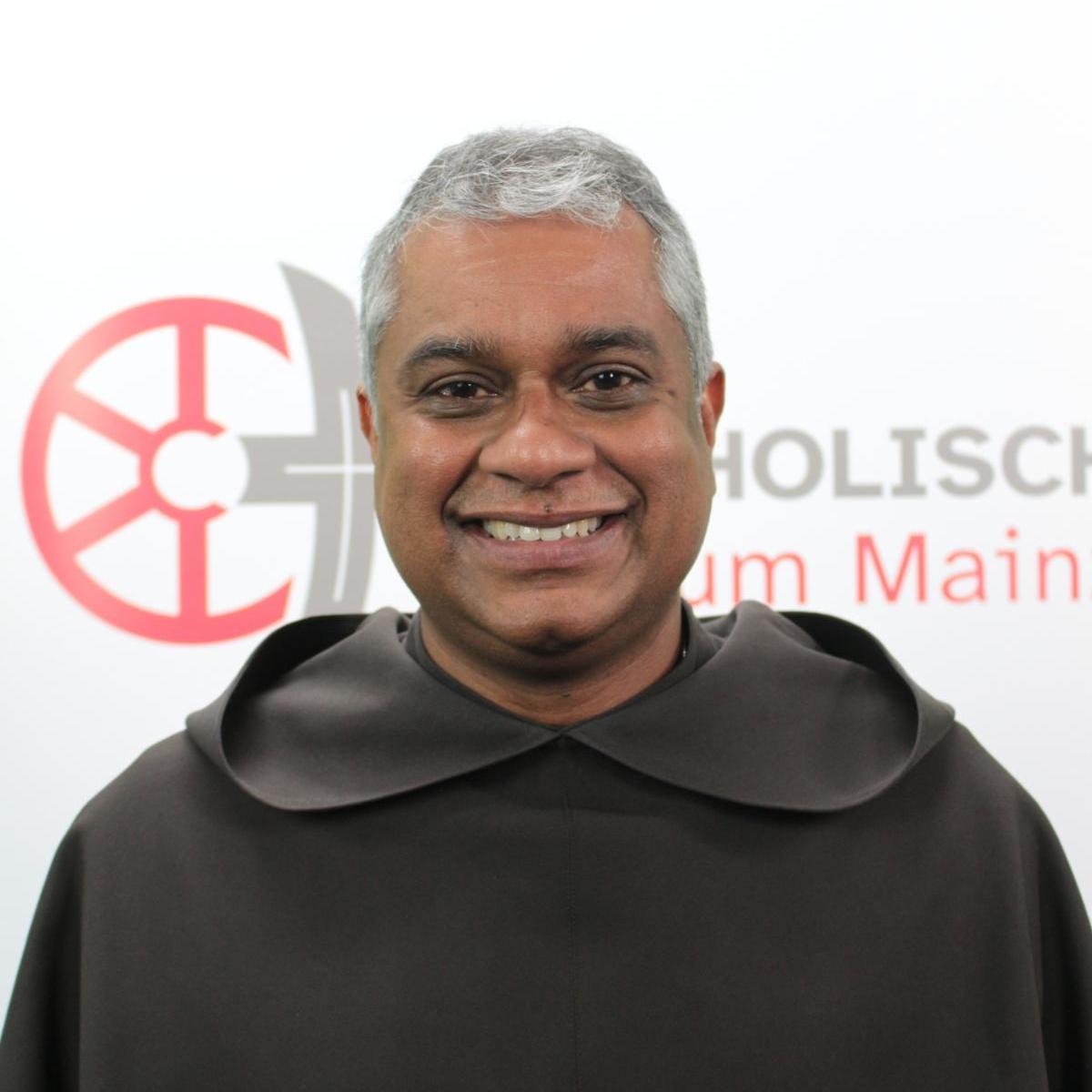 Pater Joshy George Pottackal O. Carm.