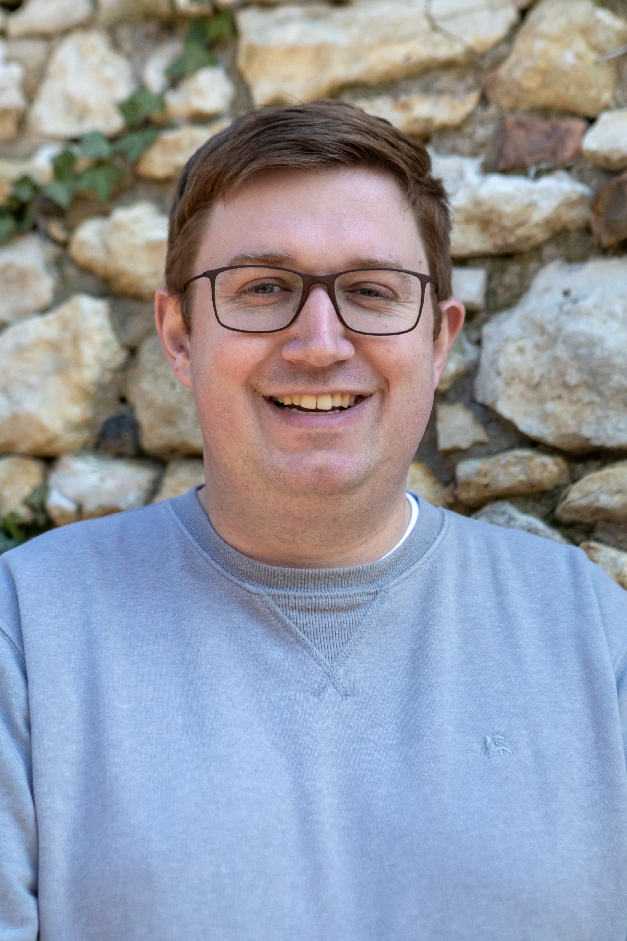 Pfarrer Simon Krost (c) Pastoralraum Nieder-Olm Pfarrer Simon Krost