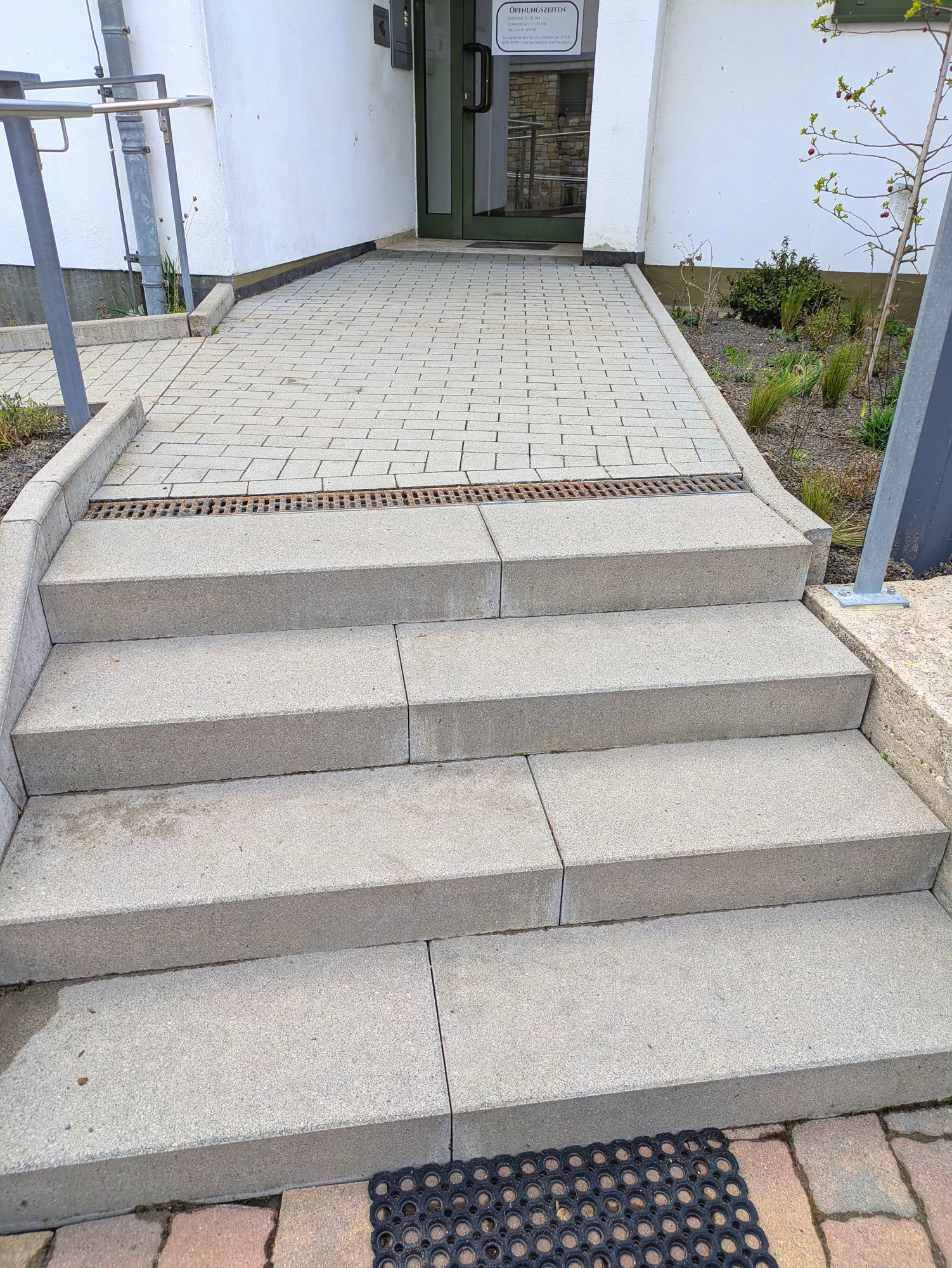 Außenbereich Reinigung Pfarrhaus Eingangstreppe Alzey