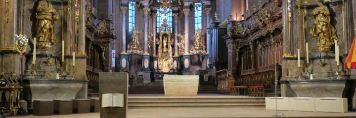 Besichtigungs- und Gottesdienstzeiten Besichtigungs- und Gottesdienstzeiten