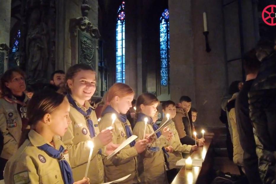 Aussendungsfeier-Friedenslicht-Pfadfinderinnen