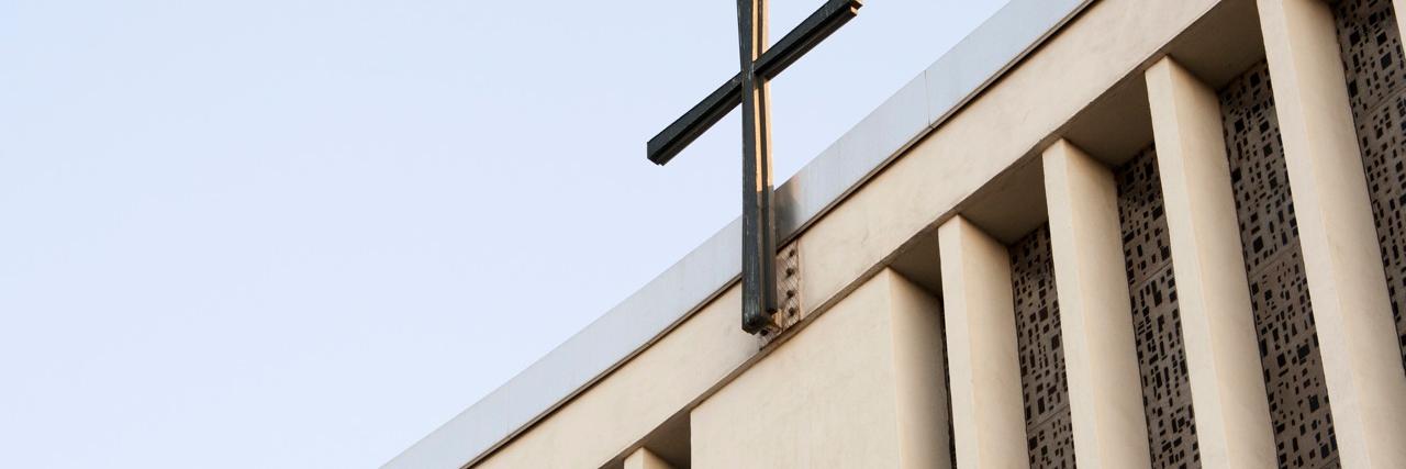 Kreuz auf der Hildegardkirche